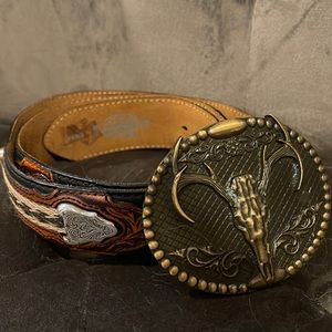 Justin belt with bullhorn skull buckle size 34